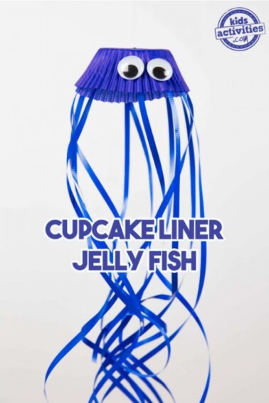 Fast & Low-Mess Cupcake Liner Jelly Fish Craft - Jelly Fish craft made from household items - Kids Activities Blog Team